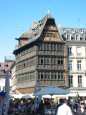 das Kammerzell-Haus neben dem Straßburger Münster (gebaut 1467)